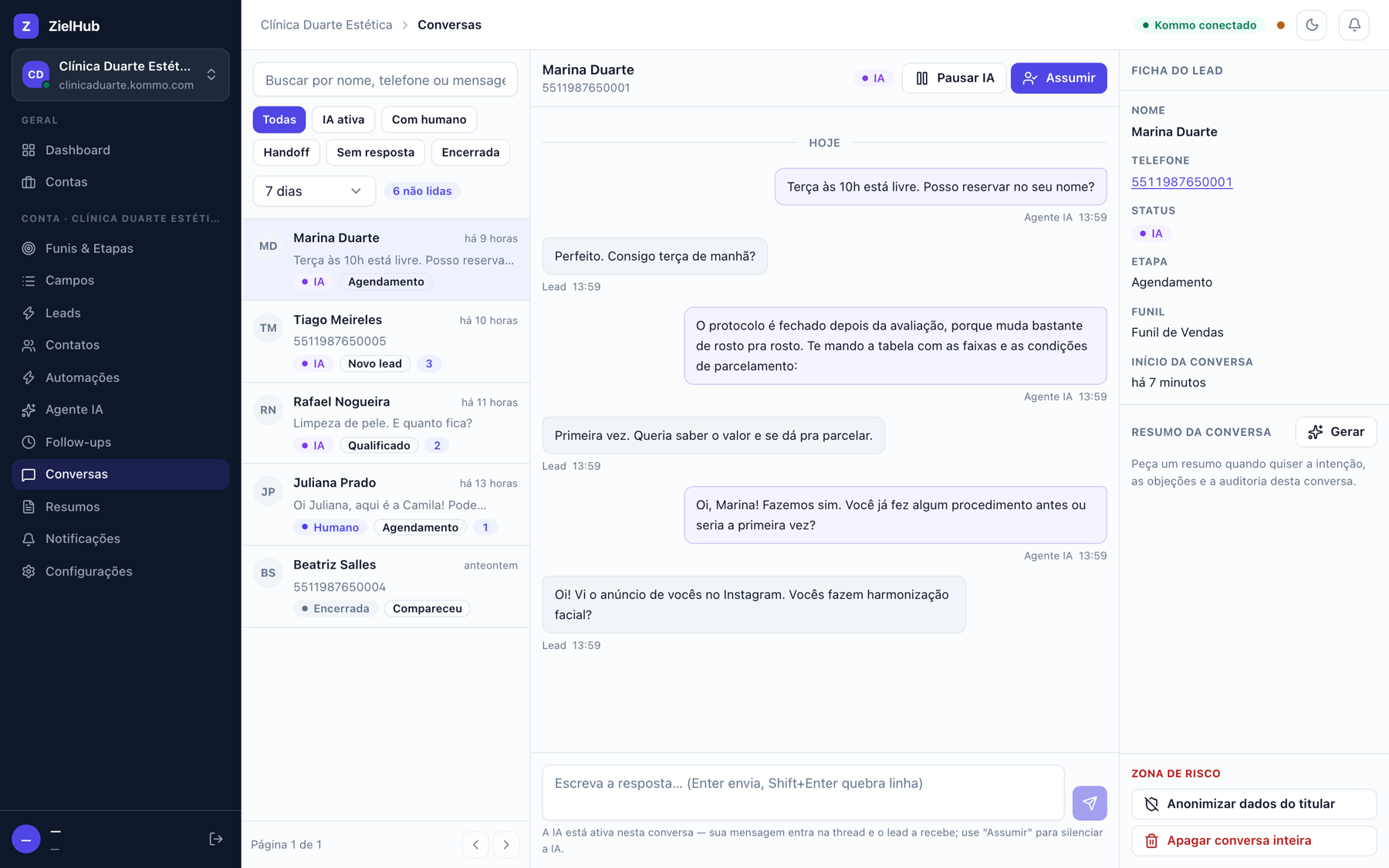 Tela de conversas da ZielHub: lista de leads à esquerda com etiquetas de IA, humano e etapa do funil; no centro a conversa do WhatsApp; à direita a ficha do lead com nome, telefone, etapa, funil e resumo da conversa.